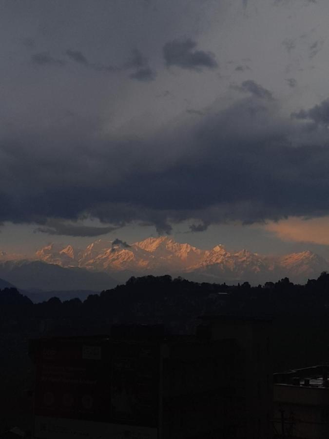 Neora Backpackers Hostel Darjeeling  Extérieur photo